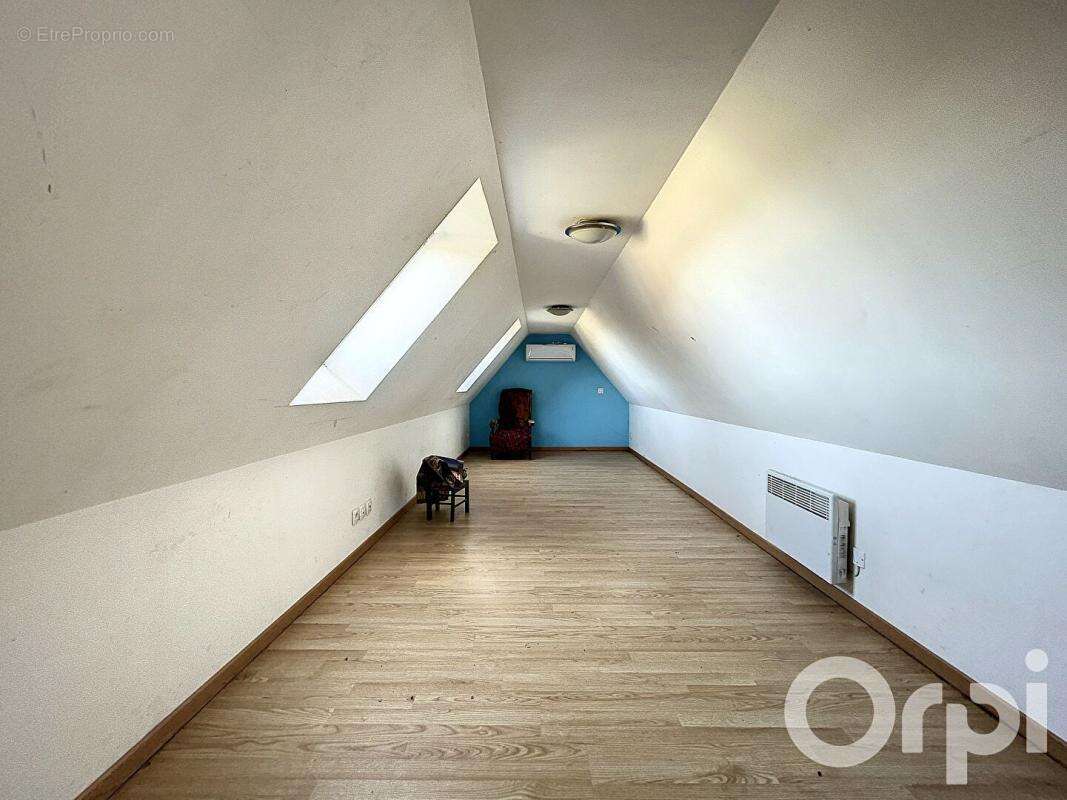 MEAULNE VITRAY Maison 5 chambres avec jardin - photo 7