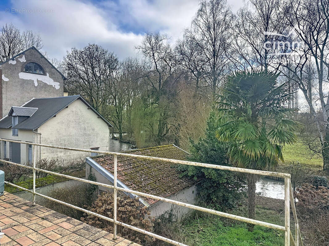 Appartement à AMILLY