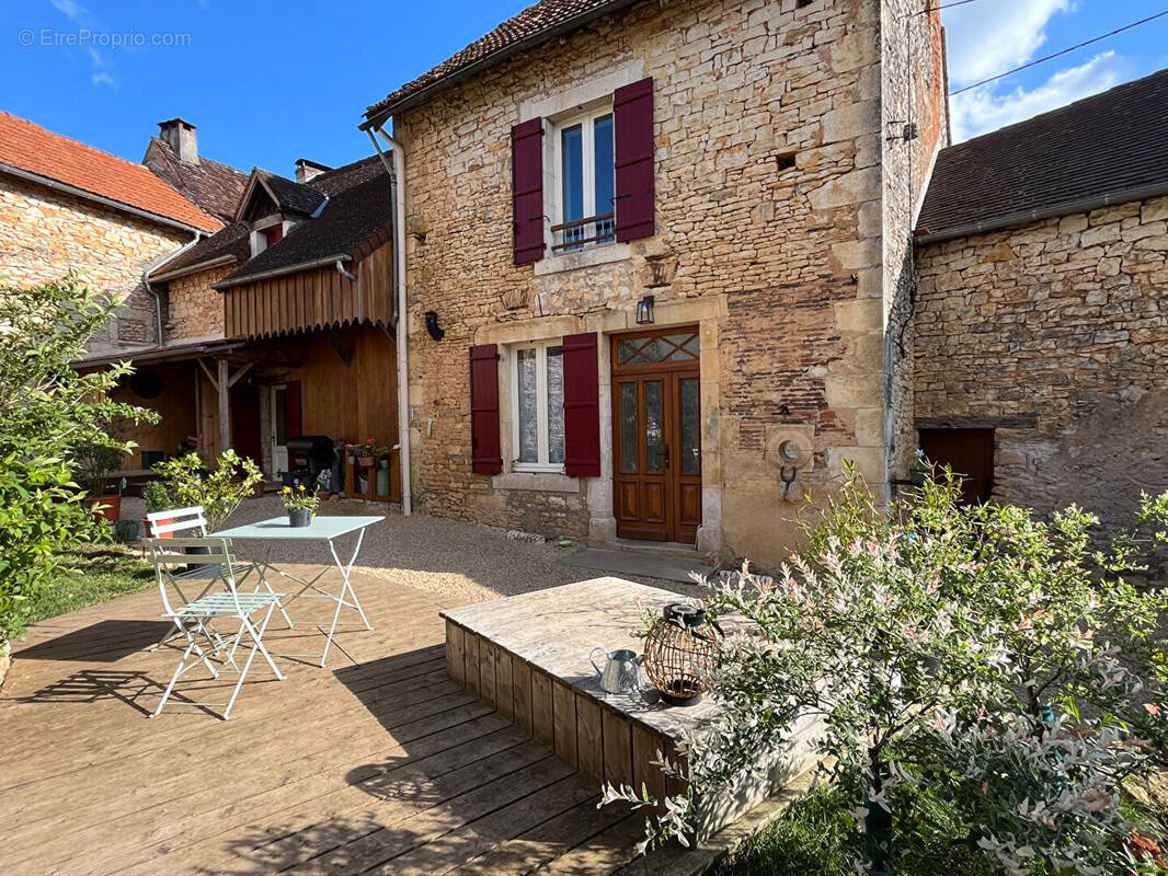 Maison à CUBJAC