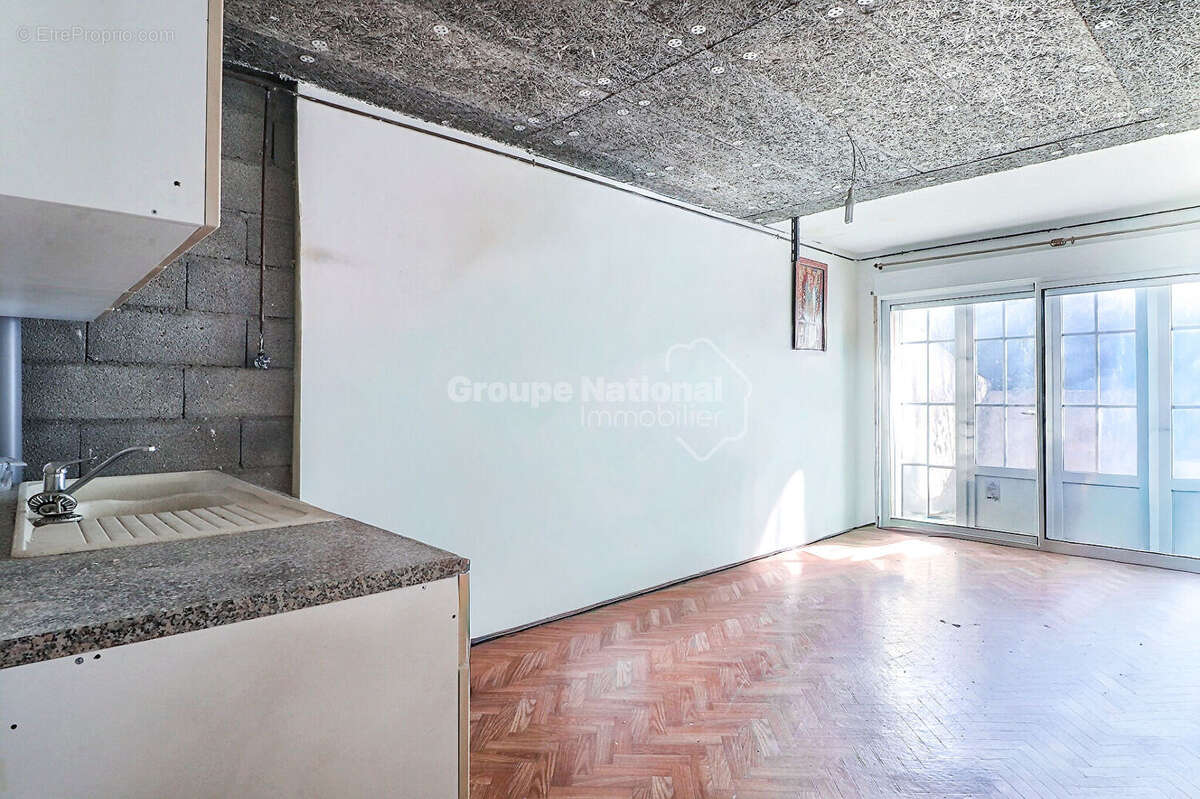 Maison à SAINT-ETIENNE-DU-GRES