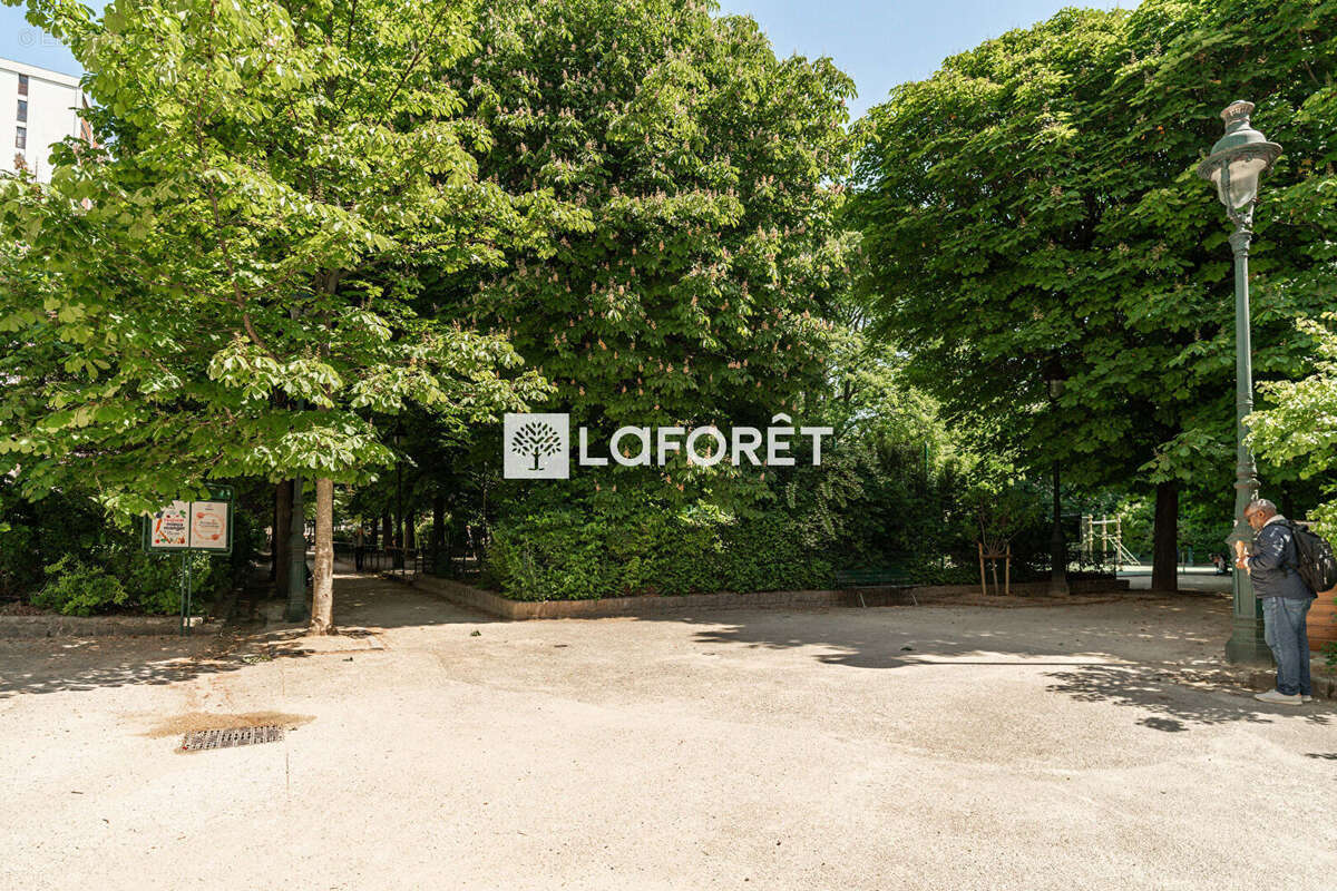 Appartement à PARIS-17E