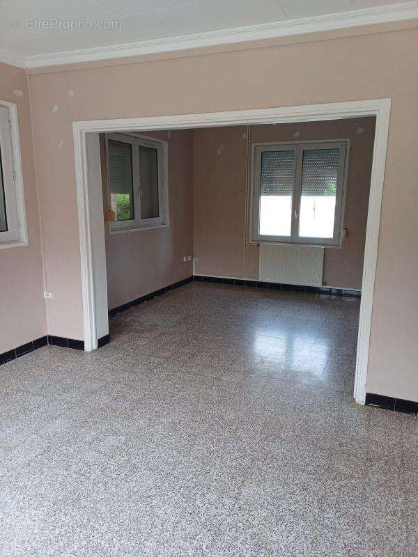 Maison à BRUAY-LA-BUISSIERE