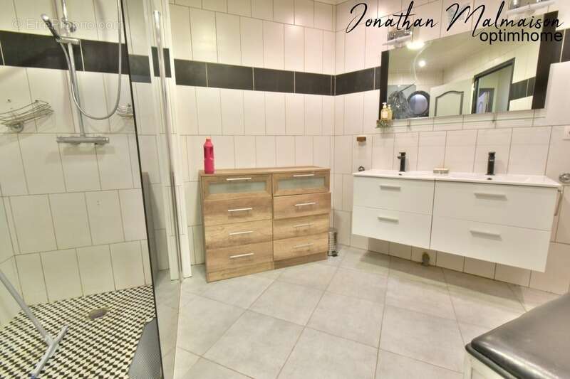 Maison à CONCHES-EN-OUCHE