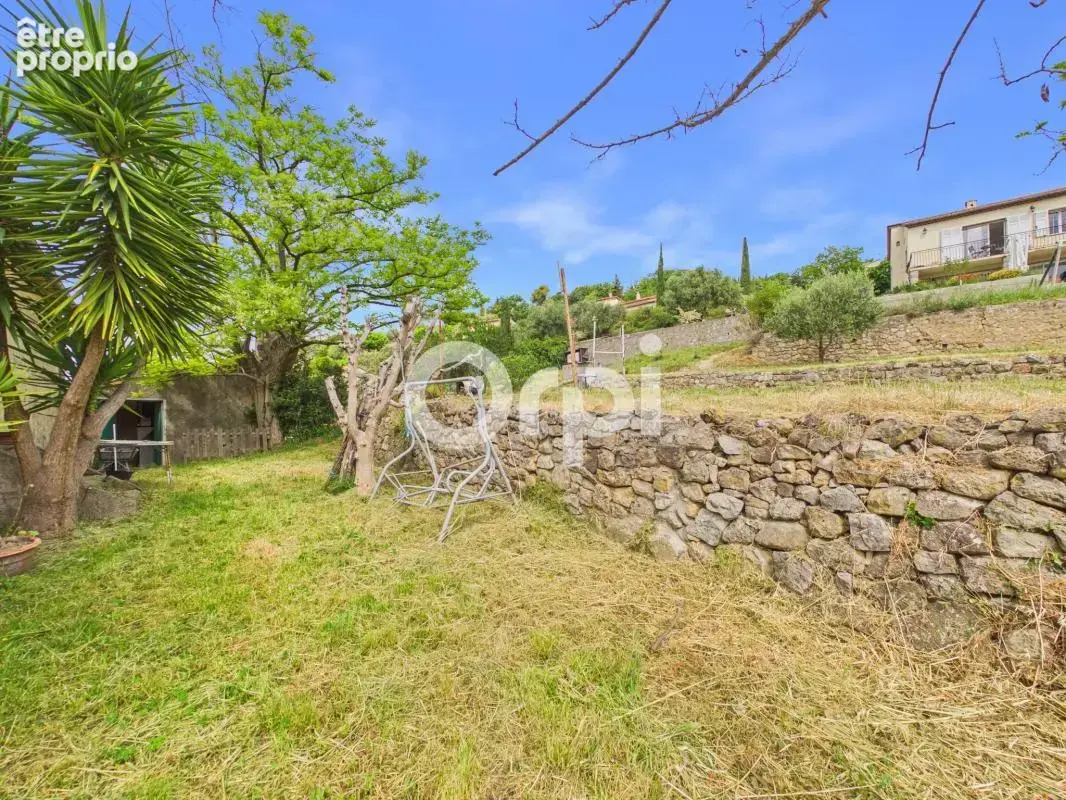 À rénover / gros oeuvre - terrain - double garage - photo 12