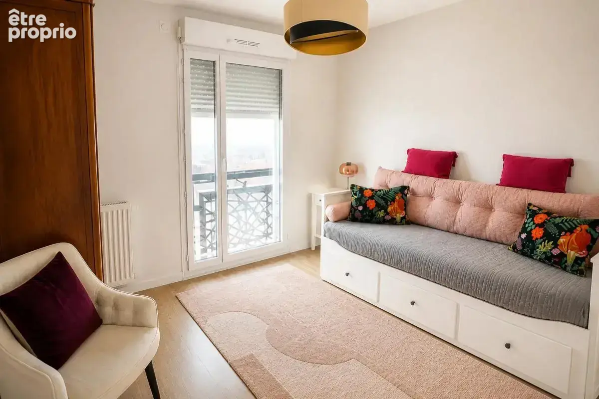 Centre Ville de Brunoy ! Beau 3 Pièces 65 m² dans une résidence récente et prisée - photo 5