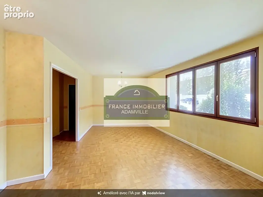 Appartement à SAINT-MAUR-DES-FOSSES