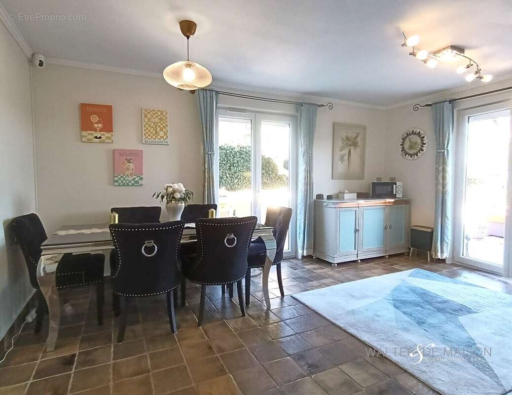 Appartement à LA CROIX-VALMER