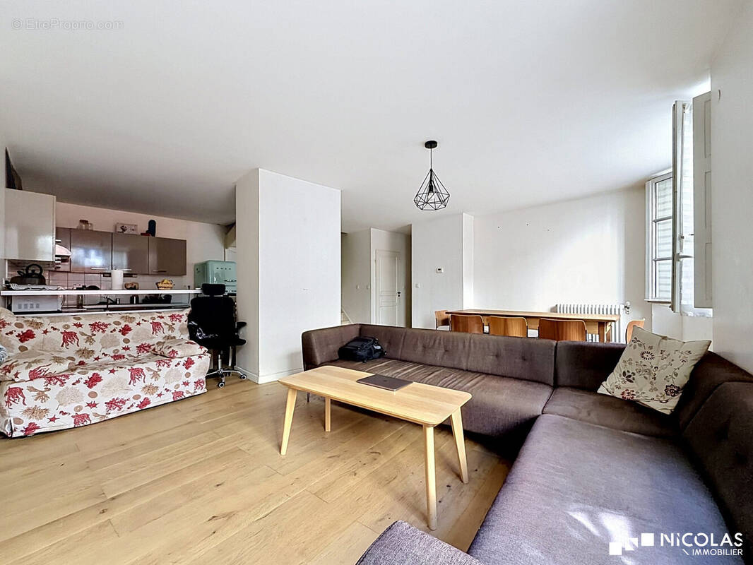 Appartement à BORDEAUX