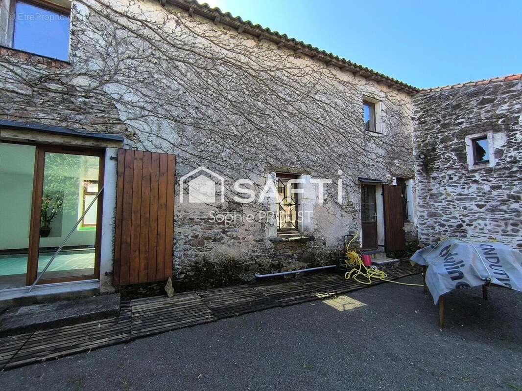 Photo 4 - Maison à CHATEAU-GUIBERT