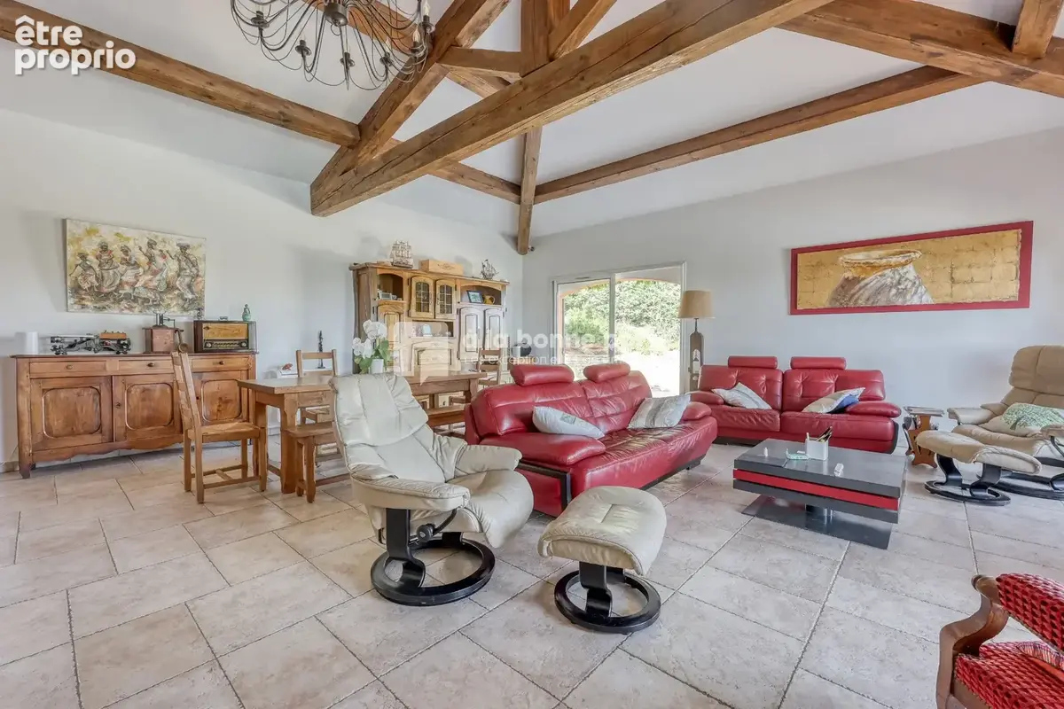 Maison 6 pièces 190 m² à vendre à La Cadiere-D'azur (83740) - photo 7
