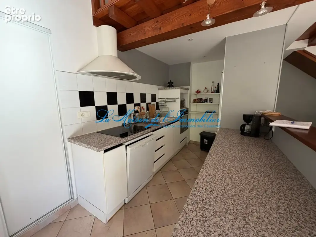 Anduze, dans immeuble de caractère entièrement rénové, appartement duplex F3/F4 - photo 5
