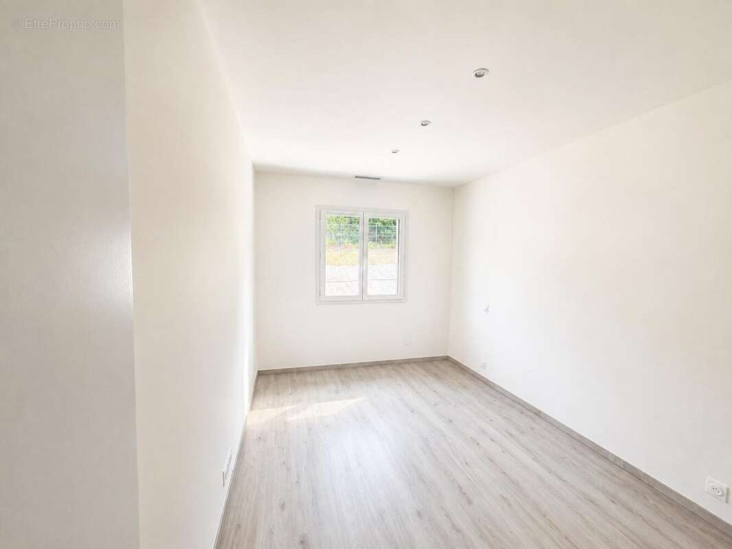 Maison 114 m² à Bruguieres  - photo 4