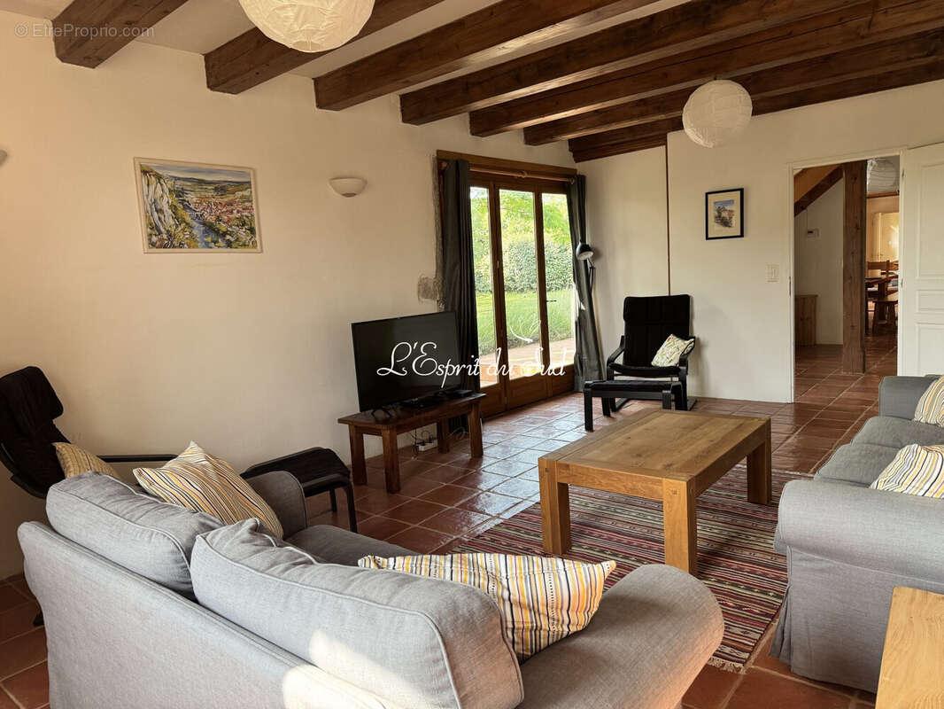 Maison 190 m² à Puylagarde  - photo 8