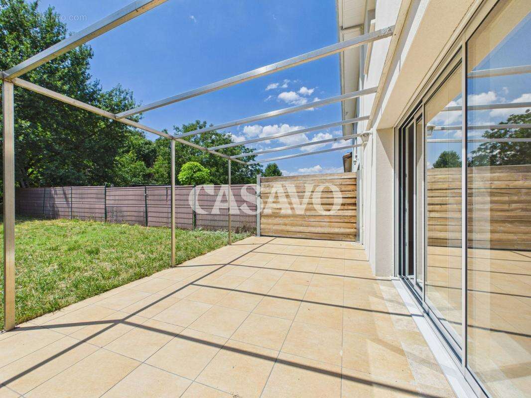Vente Maison 4 pièces de 87m² - 69800 Saint-Priest - photo 5