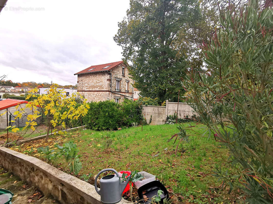 Maison à MONTIGNY-LES-CORMEILLES