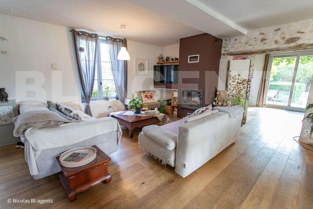 nico wieczorek-845 - Maison à CHATEAU-THIERRY