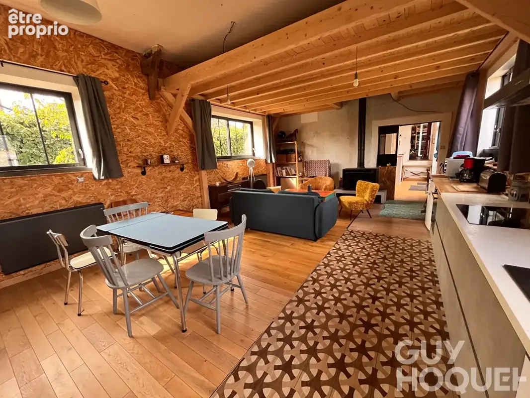 Maison esprit loft  Ancienne dépendance aménagée avec potentiel - photo 6