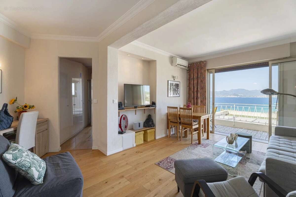 Appartement 3 pièces -terrasse- vue mer panoramique -Plages du midi - photo 4