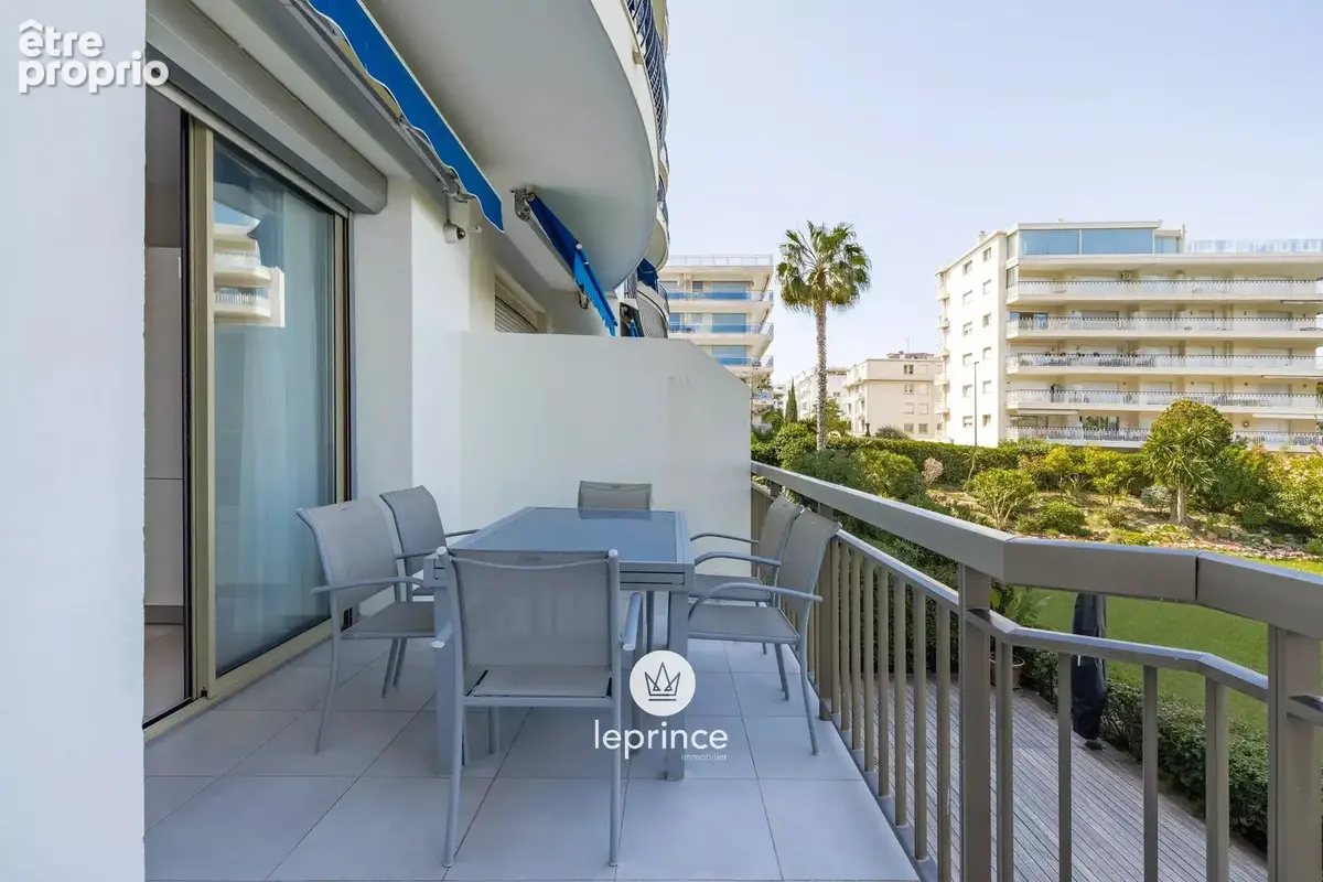 Cannes Pointe Croisette - 5 pièces traversant - terrasse - cave et garage - photo 9