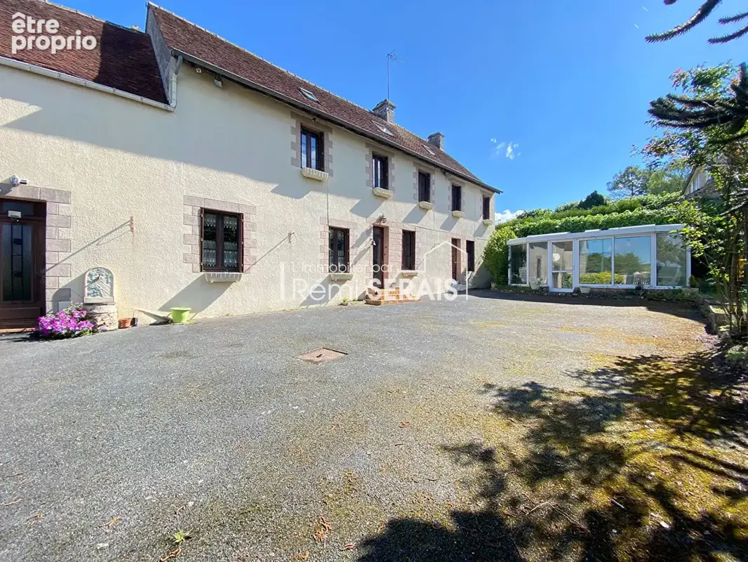 Maison à FLEURE