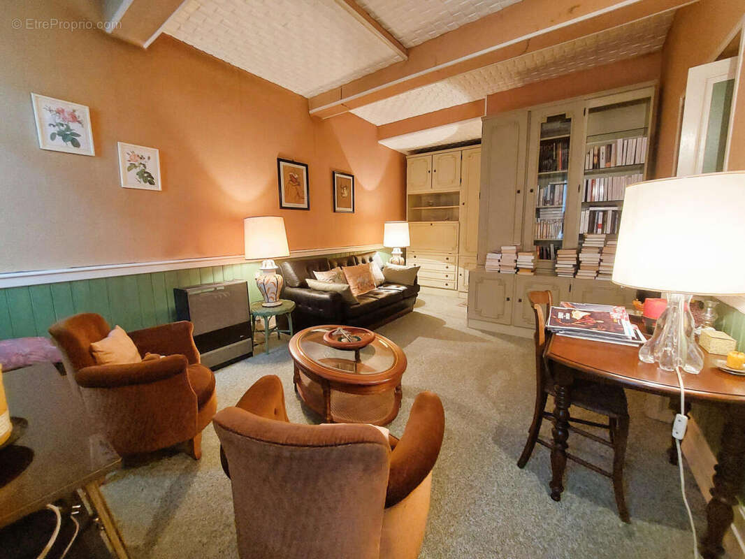 ch 1 rdc - Maison à SAINT-MARTORY