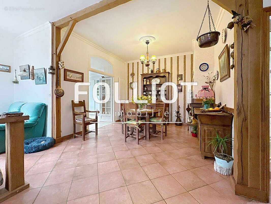 Maison à COURSEULLES-SUR-MER