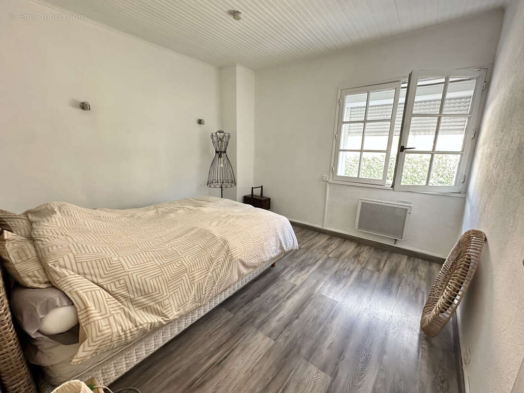 Maison à SIX-FOURS-LES-PLAGES