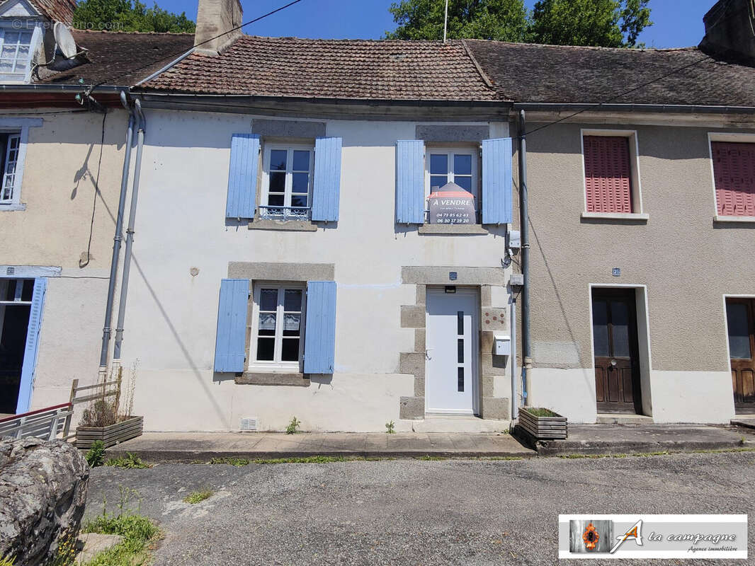 Maison à CHAMBON-SUR-VOUEIZE