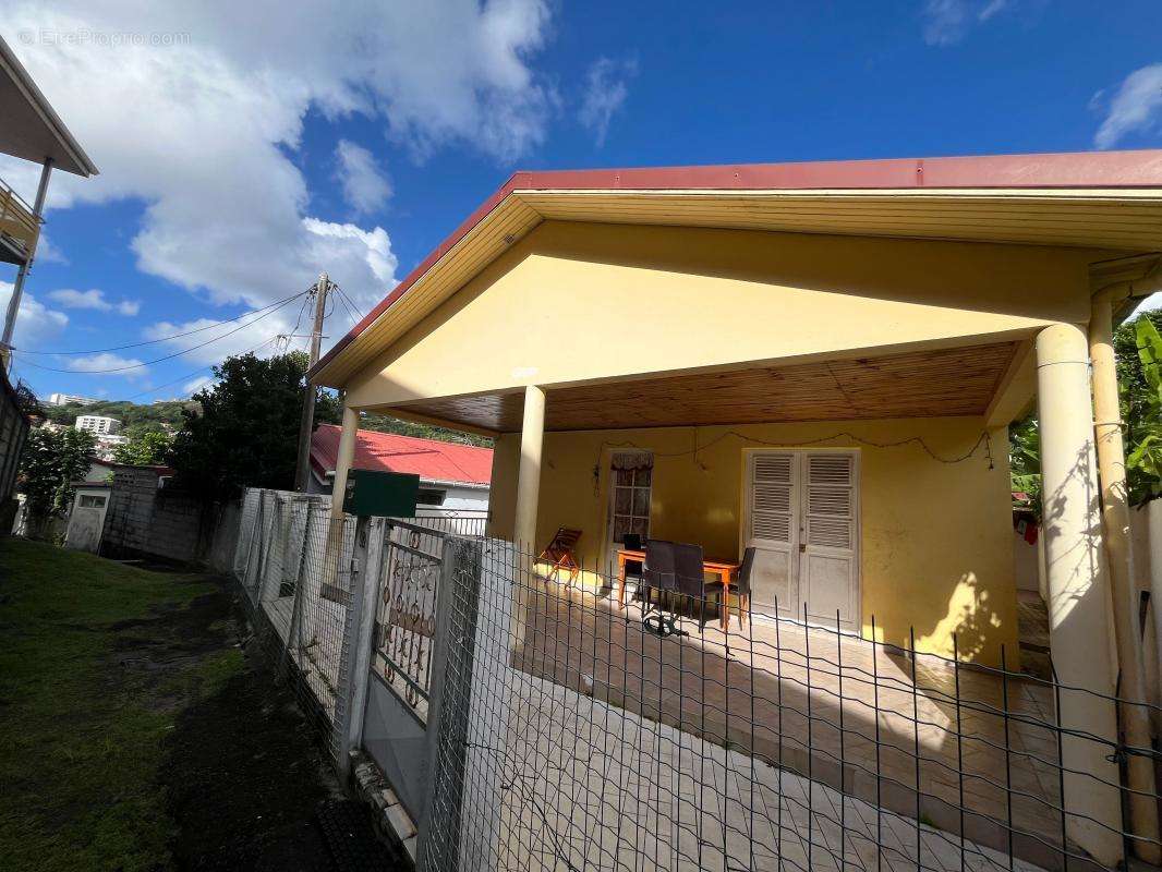 Maison à FORT-DE-FRANCE