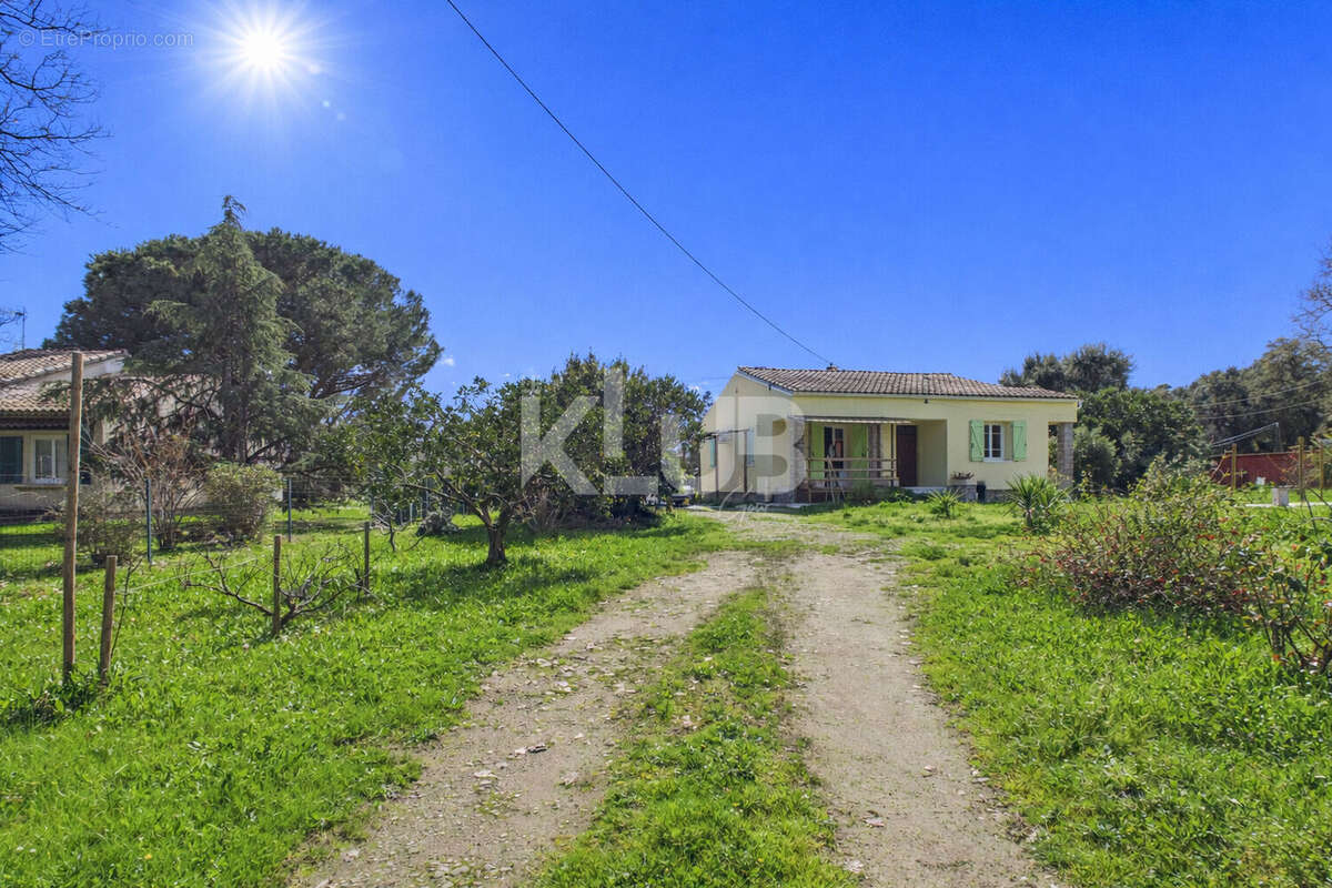 Maison à PRUNELLI-DI-FIUMORBO