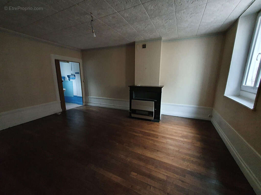 Maison à SAINT-QUENTIN