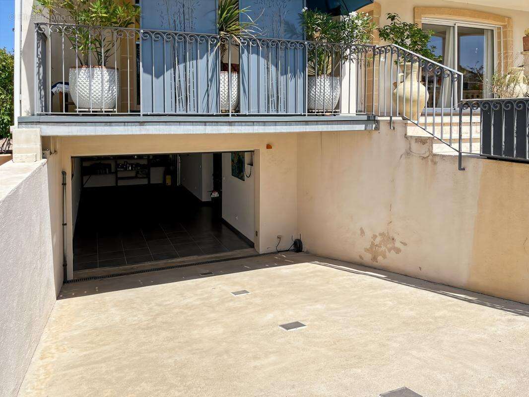 Vente superbe villa de standing à Marseillan à 5 minutes à pied du port - photo 28