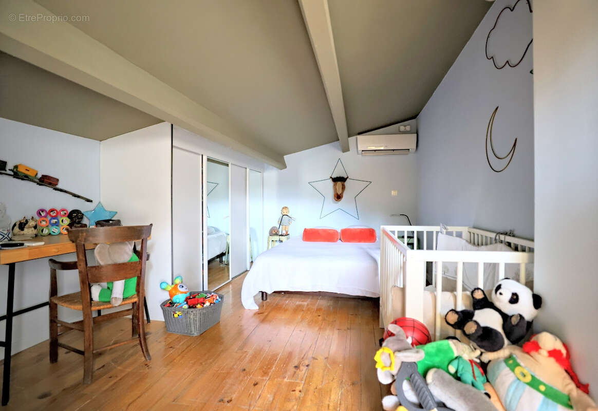 Maison à LE CASTELLET