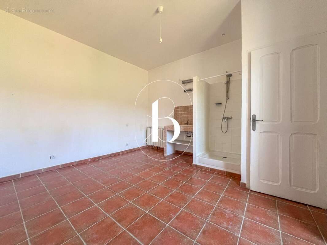 Maison à GOUDARGUES