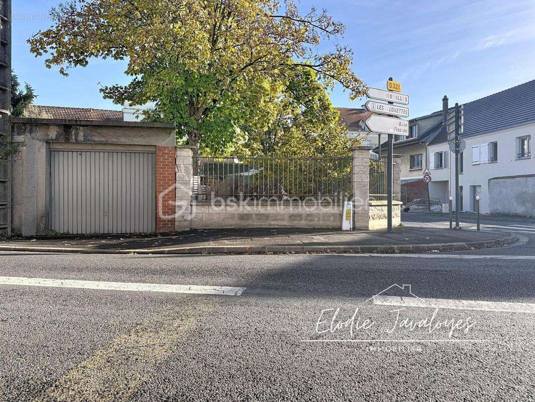 Commerce à CARRIERES-SUR-SEINE