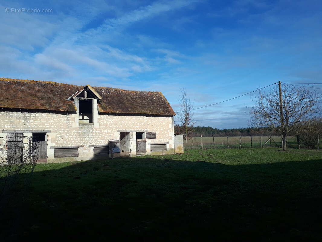Maison à DANGE-SAINT-ROMAIN