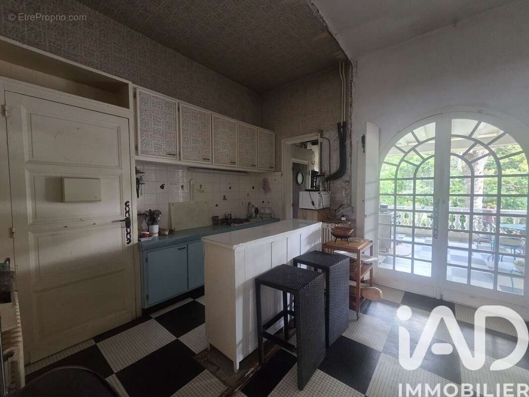 Maison 183 m² à Pauillac  - photo 9