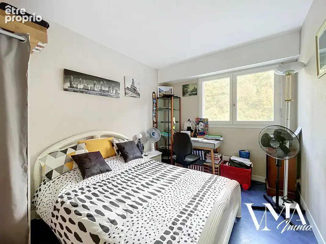 Appartement T5 de 118 m2 Climatisé avec balcon Sud-Ouest, vue dégagée et parking - photo 9