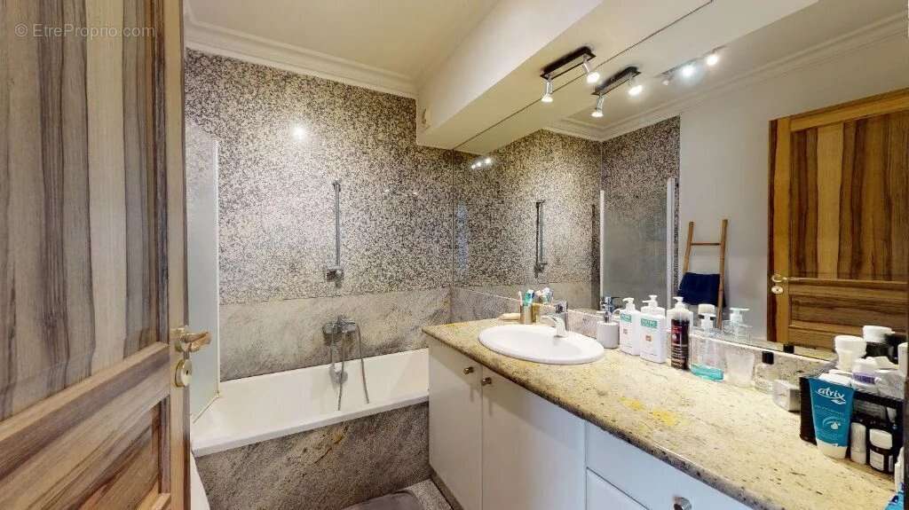 Appartement à LYON-7E