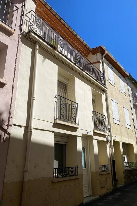 Maison à SAINT-LAURENT-DE-CERDANS