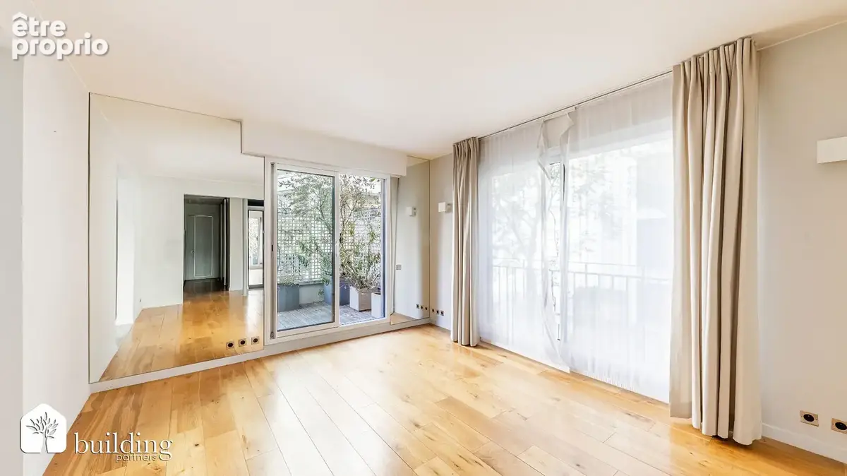 Ternes-Maillot Paris 17ème - Appartement 3 pièces 68 m² avec 20 m² de terrasse - photo 2