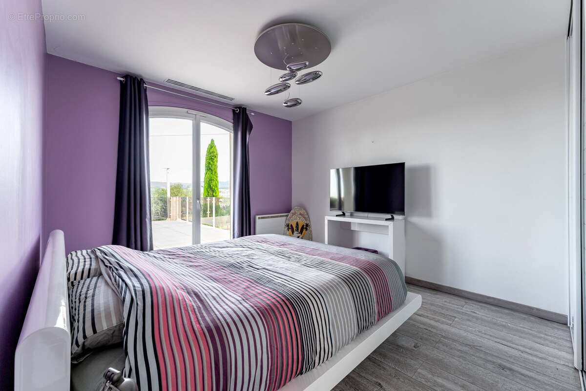 Maison à SAINT-MARTIN-LA-PLAINE