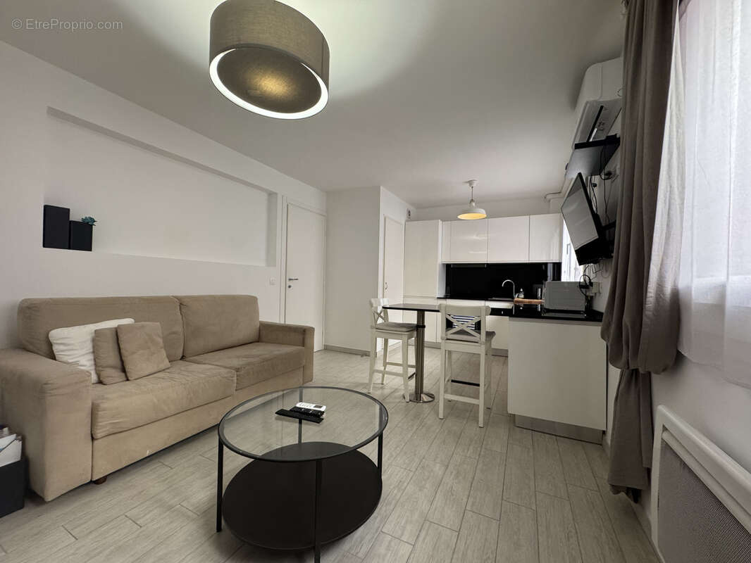 Appartement à BEAUSOLEIL