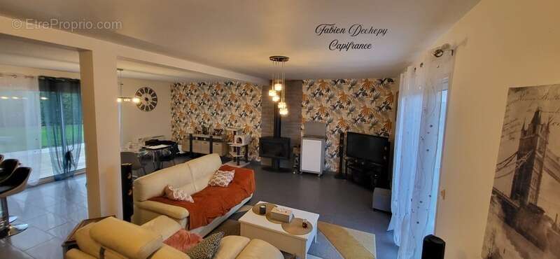 Maison à NEUFCHATEL-EN-BRAY