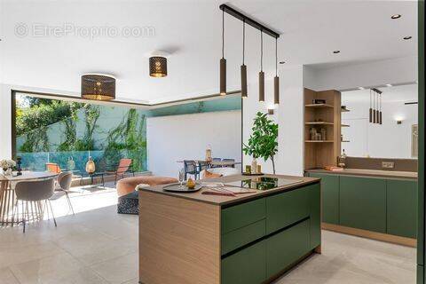 Appartement à LES ADRETS-DE-L&#039;ESTEREL