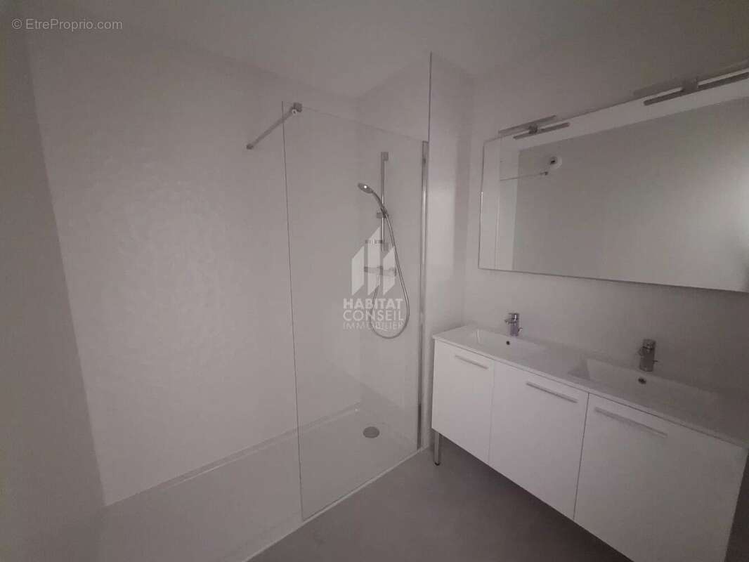 Appartement à CROLLES