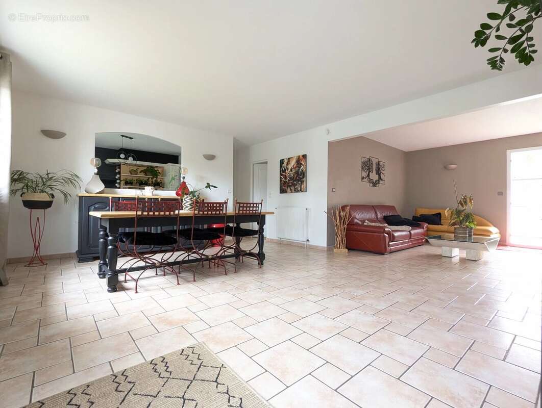 Maison à AUTHEUIL-AUTHOUILLET