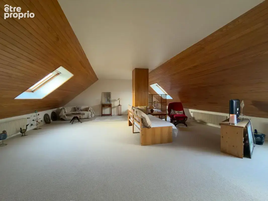 À vendre – Belle maison familiale de 7 pièces avec vue dégagée sur la campagne - photo 10