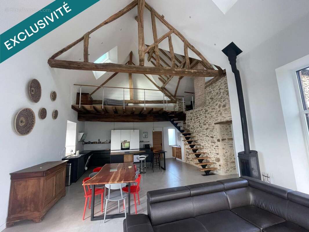Photo 2 - Maison à LE BURET