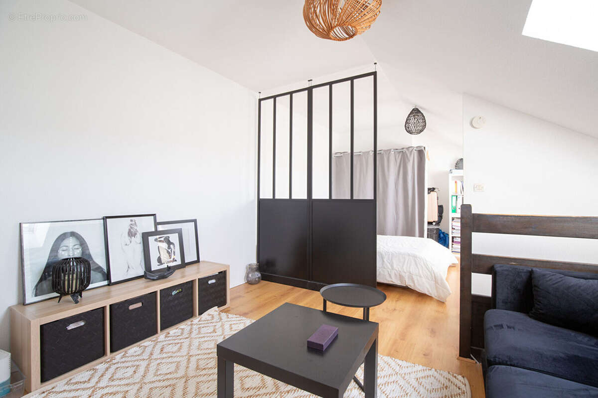 A vendre nantes cite des congres type 2 en duplex avec parking et locataire en place - photo 3